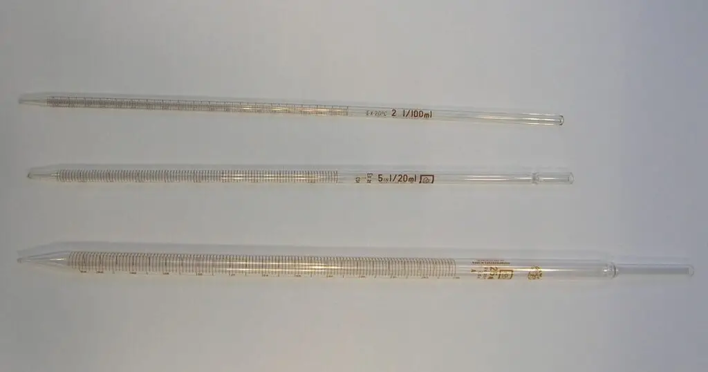 Glass pipettes
