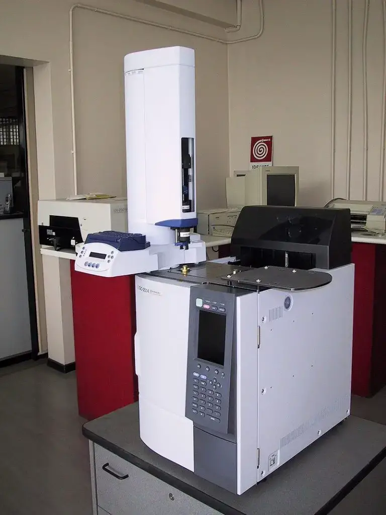 A gas chromatograph with a headspace sampler 