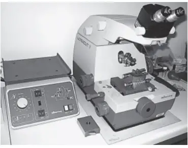 Ultra Microtome